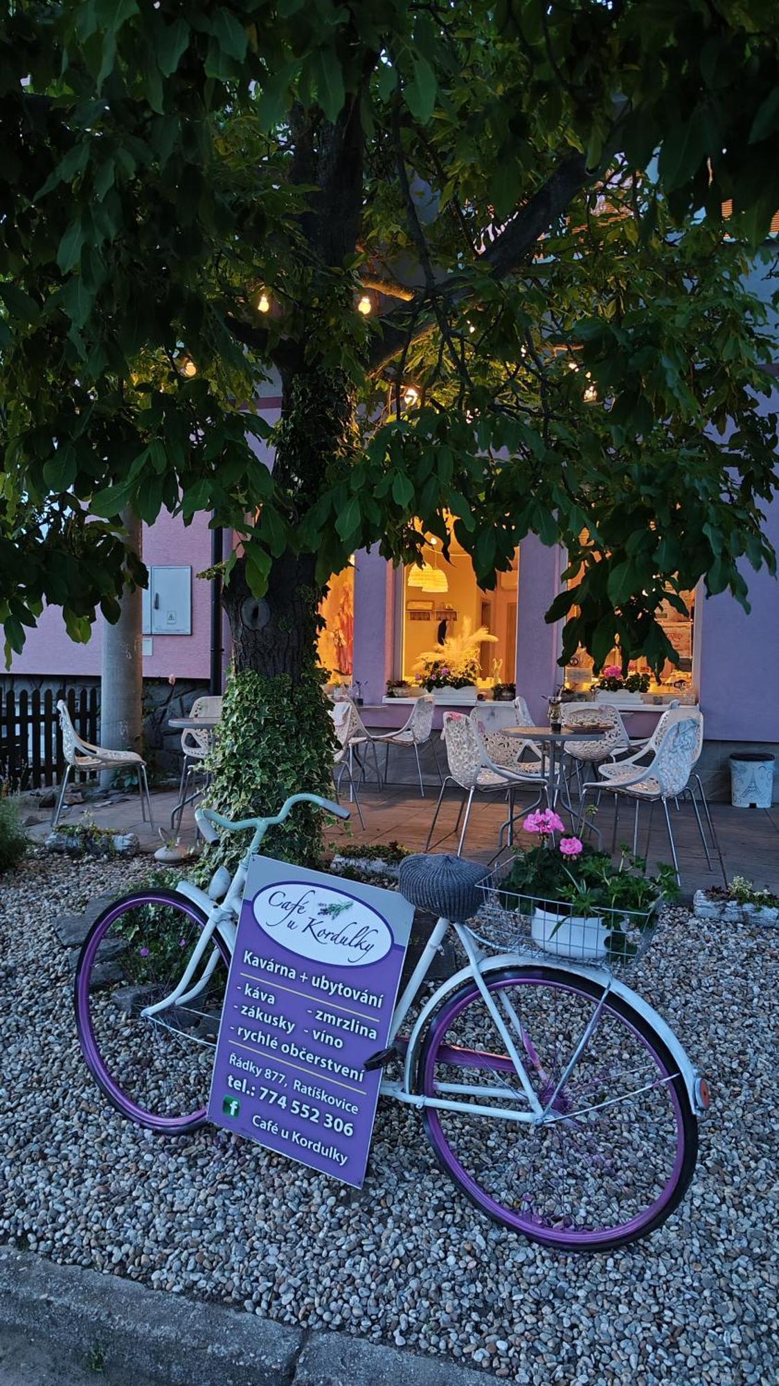 Apartman Cafe U Kordulky Ratiskovice Bagian luar foto